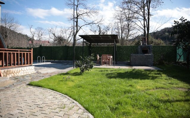 Engreens Suit Bungalov