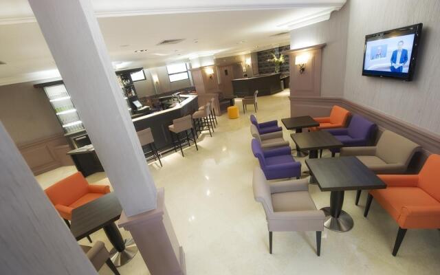 The Originals City, Hôtel Astoria Vatican, Lourdes (Inter-Hotel)