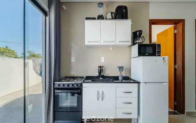 Apt w/ 1 Bedroom and Air Conditioning Irn0103