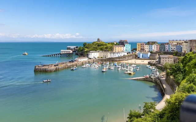 Midnight - Sea Views Town Centre