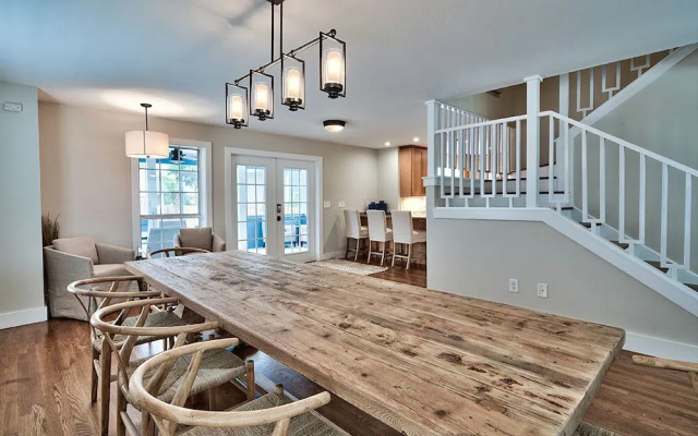 Bottoms Up by RedAwning