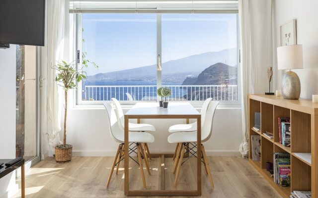 HomeLike Stunning Atlantic Views Apartment