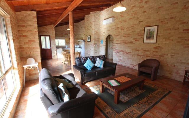 Spring Bay Villas