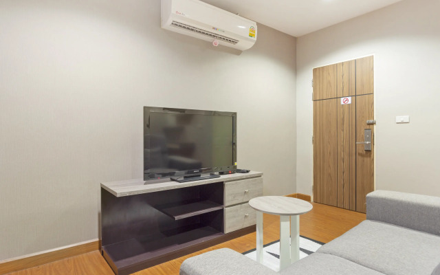 OYO 995 Blue Cafe Apartment