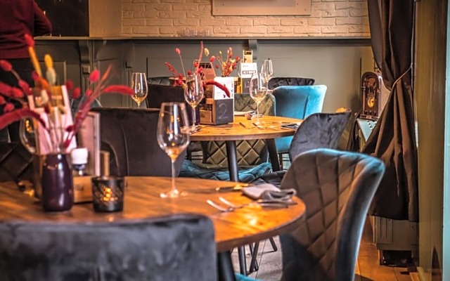 Hotel Cafe Restaurant 't Raedhus