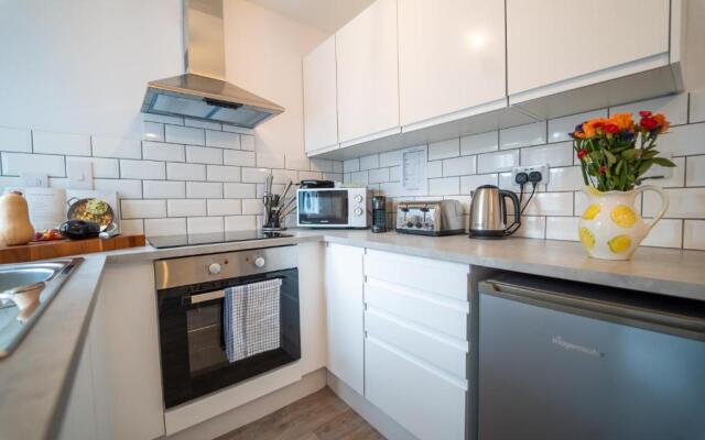 River View Home - 2 bed