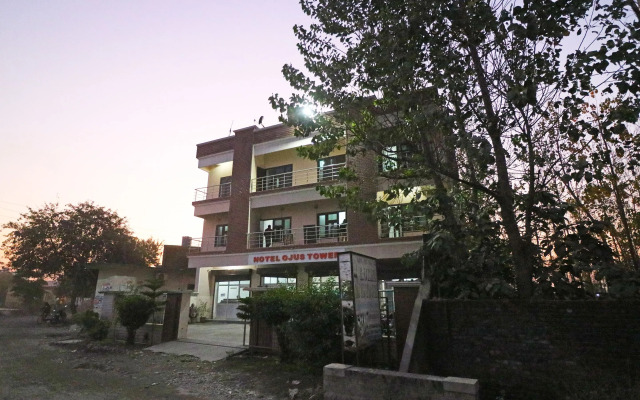 OYO 24199 Hotel Ojus Tower