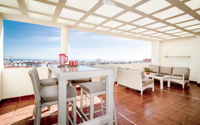 PDM - Elegant Apartment with Breathtaking Sea view