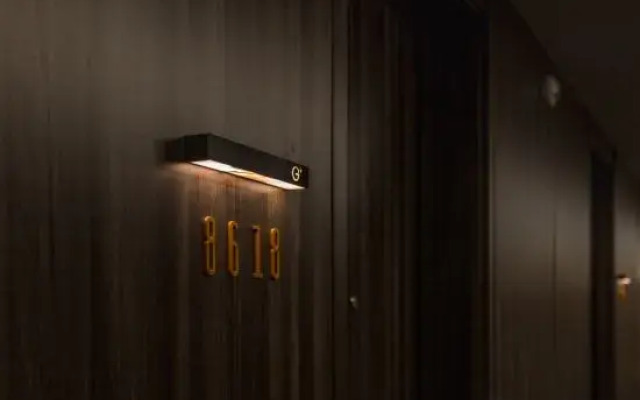 Platinum Palace  ·  Summit  Hotel
