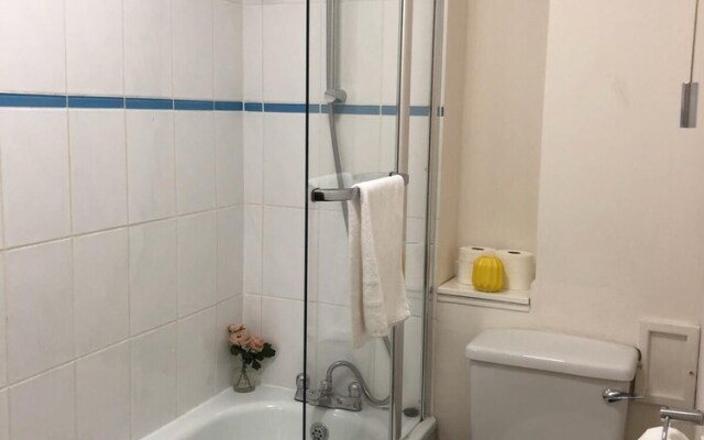 Polwarth Gardens Edinburgh Apartment