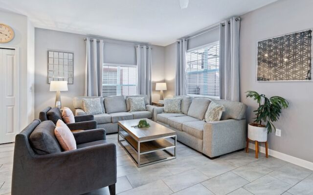 1563 Sandbagger Drive