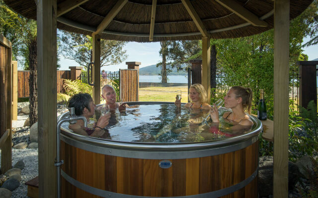 Tasman Holiday Parks - Te Anau