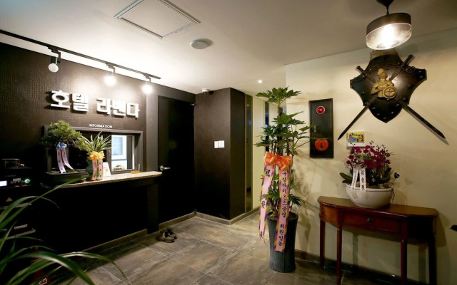 Chuncheon Hotel Lavender