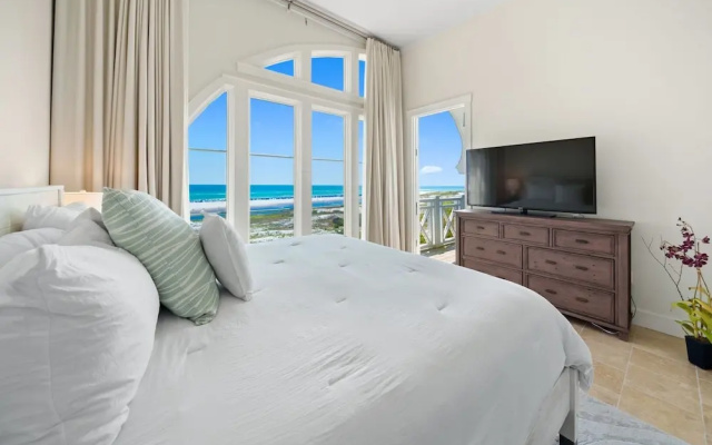 Paradise Loft 3 Bedroom Townhouse by RedAwning
