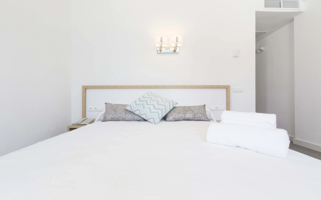 Beach Star Ibiza Hotel
