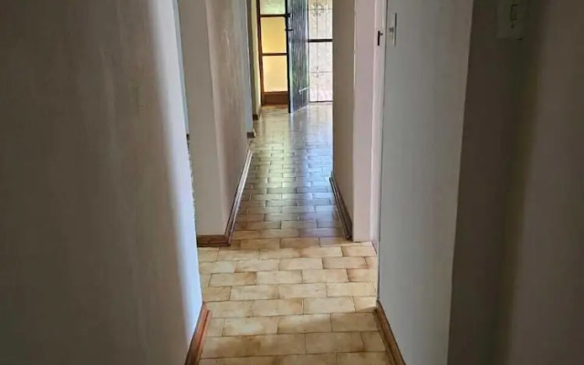 J&M Guest House