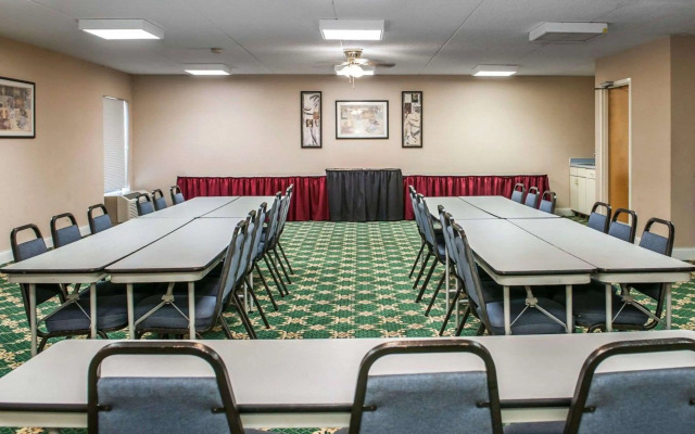 Quality Inn Rochester South