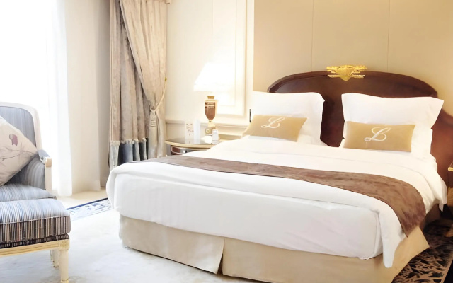 New Orient Landmark Hotel