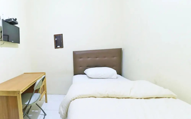 SPOT ON 92037 Jokotole 2 Homestay