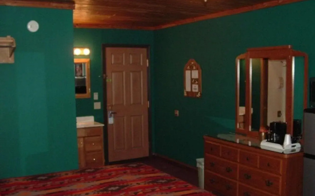 Comfort Zone Inn