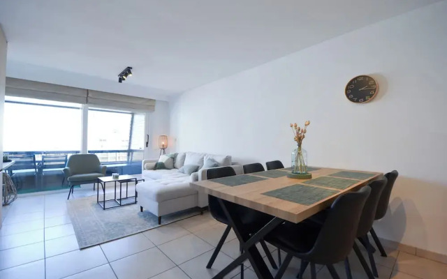 Apartment With Terrace Near sea