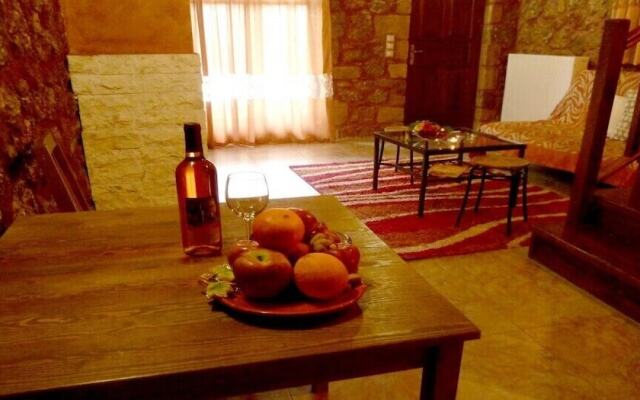 Paliokastro Guesthouse