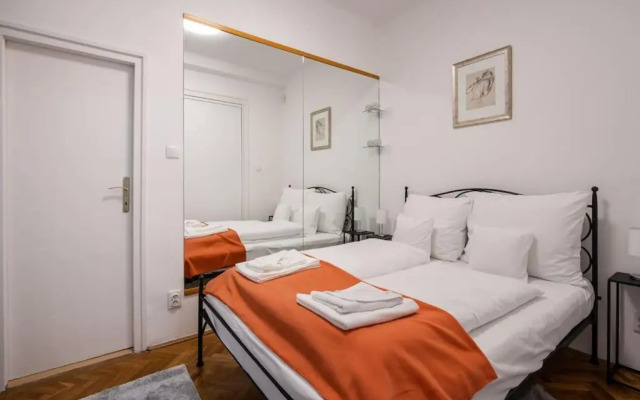 Mirage Monte Apartment