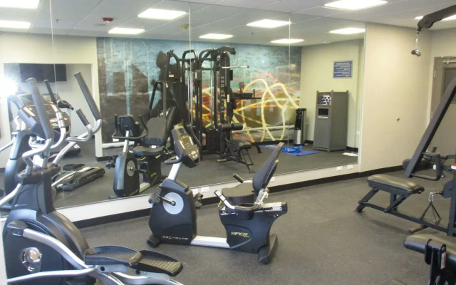 Country inn & Suites by Radisson Bolingbrook, I-55