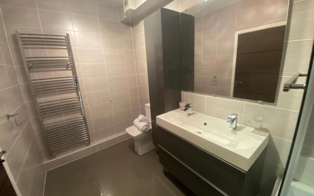 Merve Apartments