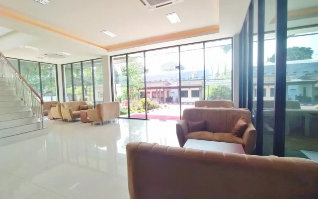 Urbanview Wisma Wirasatya Akpol Semarang by RedDoorz