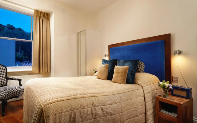 Berkeley Suites