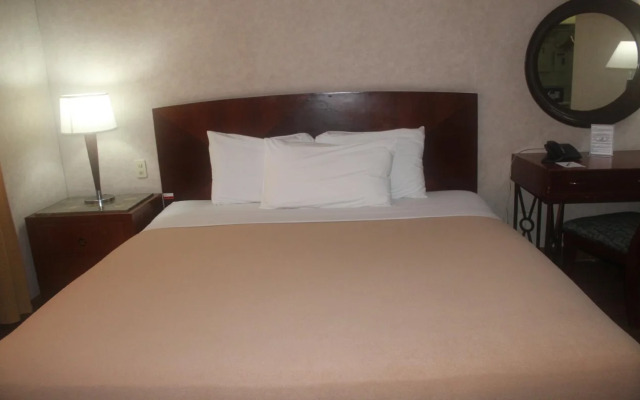 The Pearl Manila Hotel