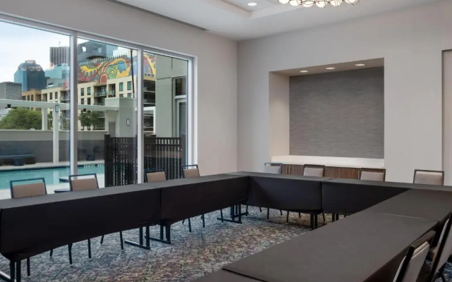 Home2 Suites by Hilton Houston Downtown Convention Center