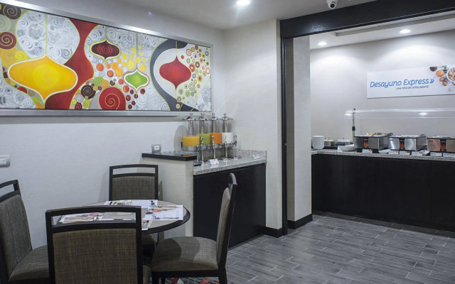 Holiday Inn Express & Suites Chihuahua Juventud by IHG