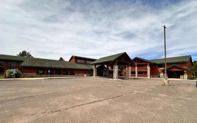 Shell Lake Lodge, a Travelodge by Wyndham