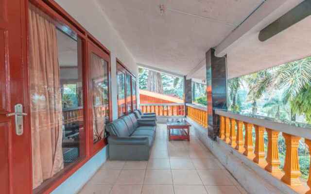 Oyo 2307 Wisma Laguna Village