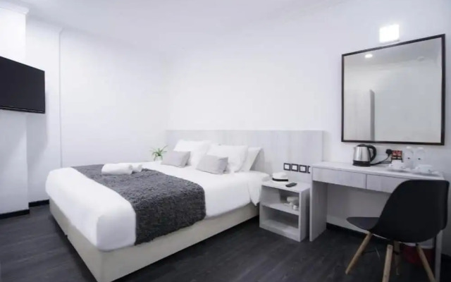 Hotel Calmo Hamilton