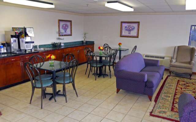 Americas Best Inn & Suites - Decatur