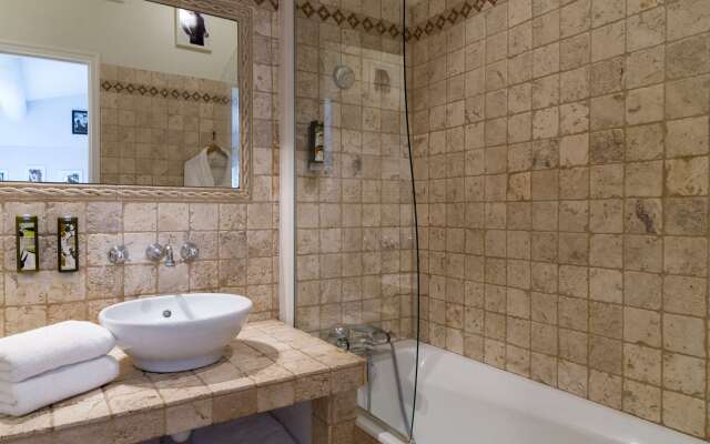 Mas des Romarins, The Originals Relais
