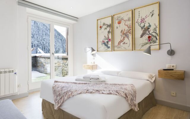 Luderna - Apartamento con Terraza Bonaigua B1 Joanchiquet