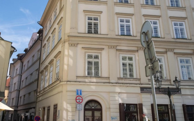 Unique Apartment in Old Town by Prague Days