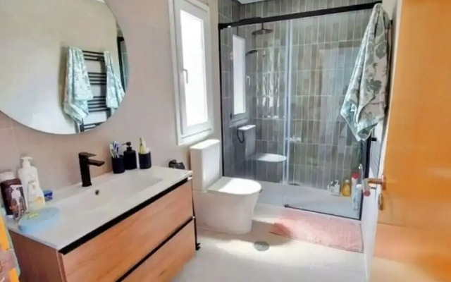 Stunning 2 bed Villa With Private Salt Water Pool