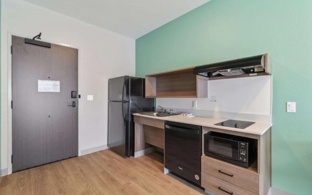 ECHO Suites Extended Stay by Wyndham Dallas Plano/Richardson