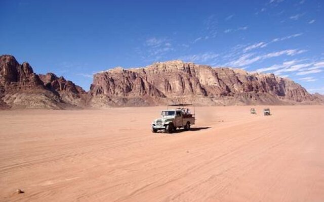 Sand Dunes Camp