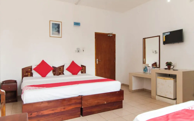 OYO 111 Sea Shine Beach Hotel