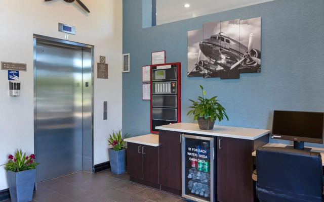 Avion Inn Near LGA Airport, Ascend Hotel Collection
