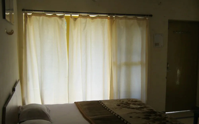 Room-janardan Resort Pangot, Nainital