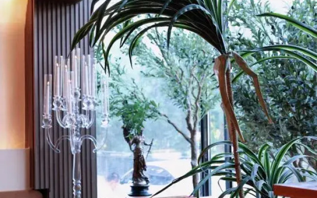 Yilan Garden Hotel (Nanhu Food City Wetland Park Branch)