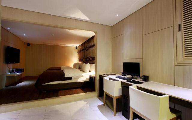 Uijeongbu Latree Hotel