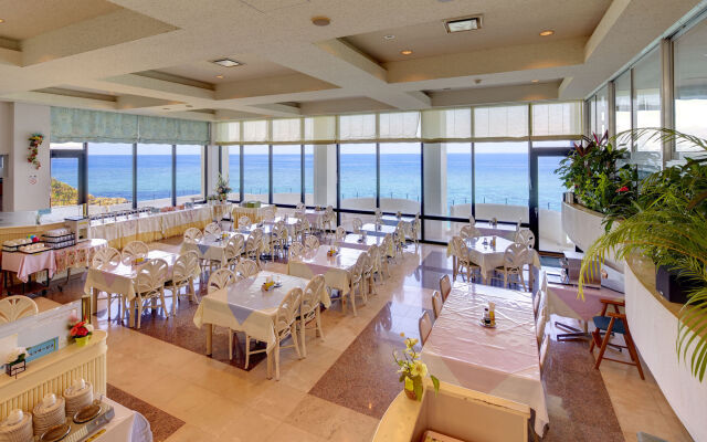 Hotel Miyuki Beach